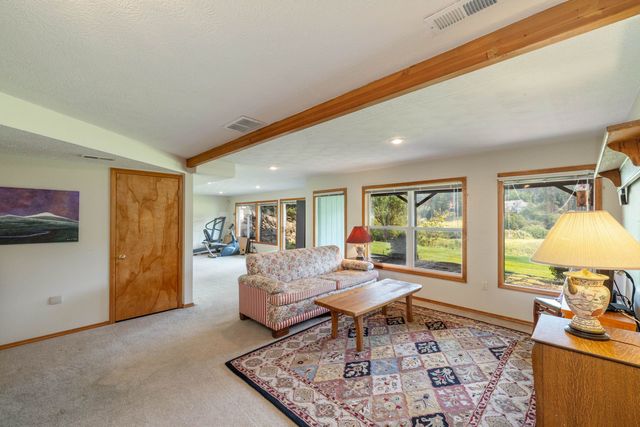 16322 N Little Spokane Dr, Spokane, WA 99208