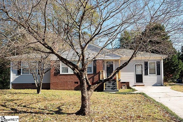 13 N Garden Circle, Greenville, SC 29615