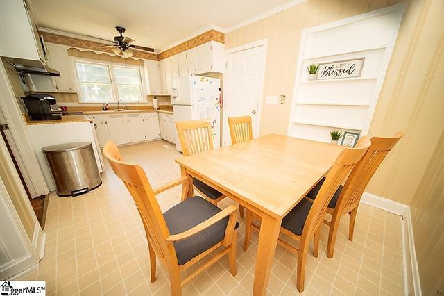 13 N Garden Circle, Greenville, SC 29615