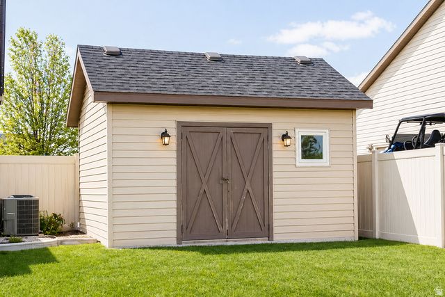 5655 S 4525 W, Hooper, UT 84315