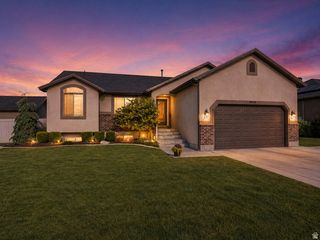 5655 S 4525 W, Hooper, UT 84315