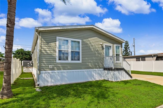919 50TH AVENUE W, Bradenton, FL 34207