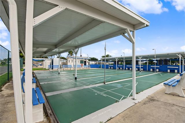919 50TH AVENUE W, Bradenton, FL 34207
