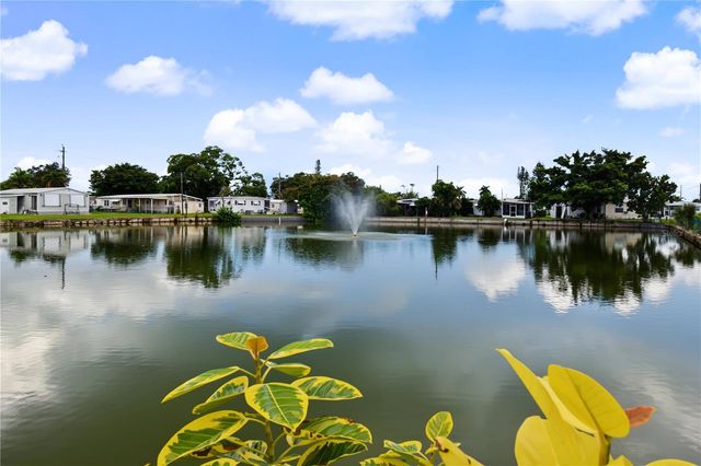 919 50TH AVENUE W, Bradenton, FL 34207