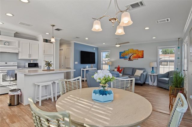 919 50TH AVENUE W, Bradenton, FL 34207