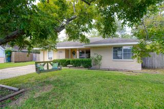 2807 Chicago Street, Dickinson, TX 77539
