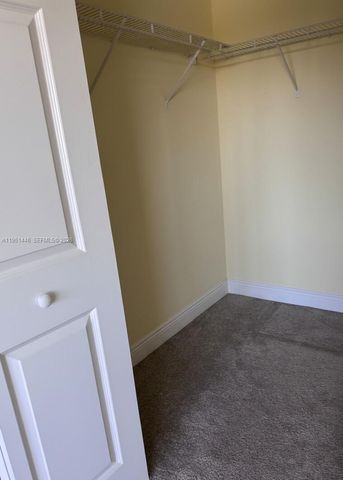 3232 SW 22nd Ter 1006, Miami, FL 33145