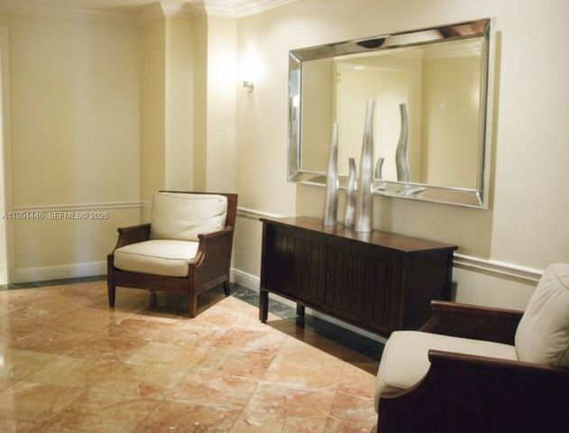 3232 SW 22nd Ter 1006, Miami, FL 33145