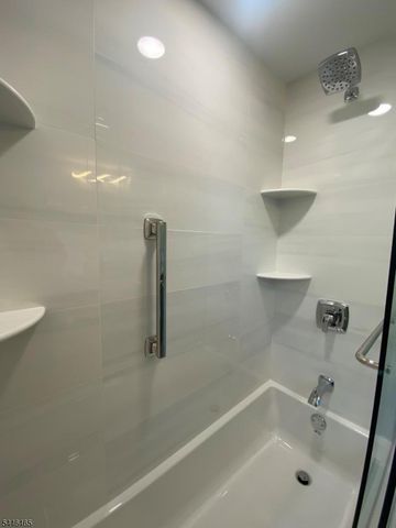 219 Berger St, Franklin Twp., NJ 08873