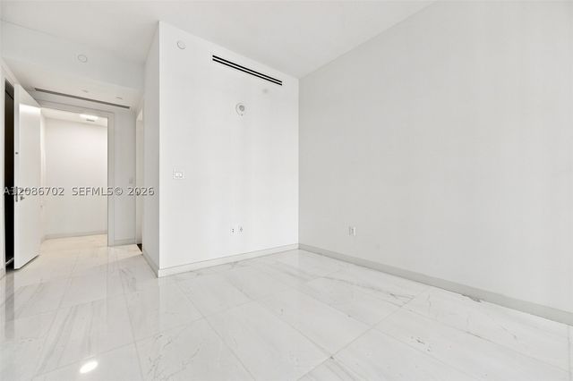 300 Biscayne Blvd Way 1106, Miami, FL 33131