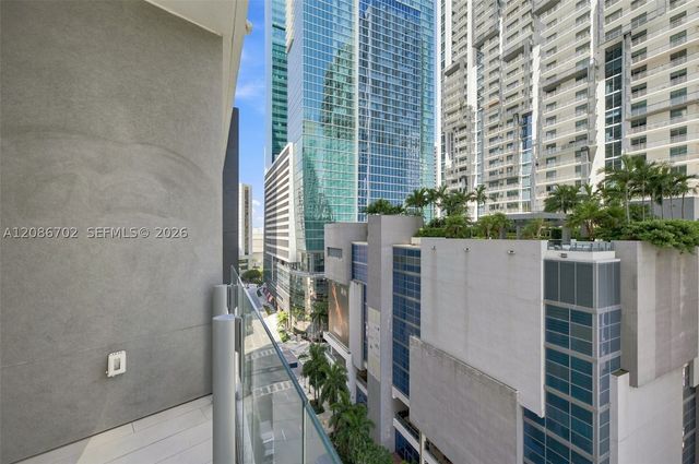 300 Biscayne Blvd Way 1106, Miami, FL 33131