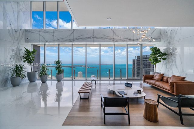 300 Biscayne Blvd Way 1106, Miami, FL 33131