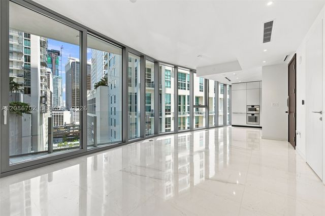 300 Biscayne Blvd Way 1106, Miami, FL 33131