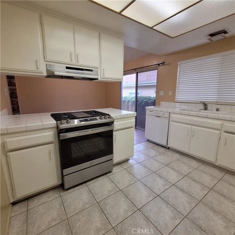 227 N Wabash Avenue, Glendora, CA 91741