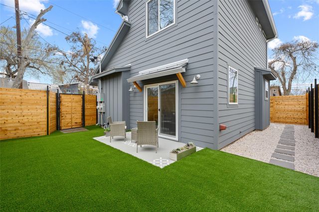 2102 E 2nd ST 2, Austin, TX 78702