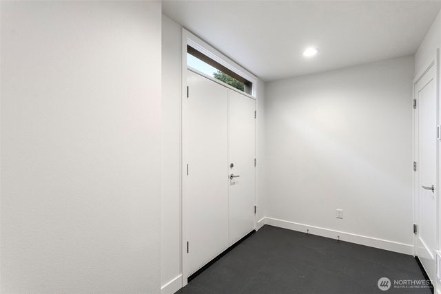 7338 27th Avenue NW, Seattle, WA 98117