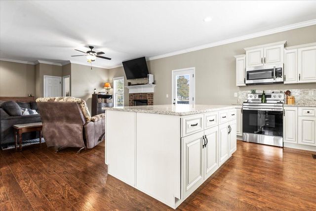 1152 Stone Gate Circle NW, Cleveland, TN 37312