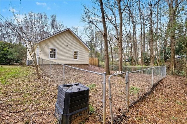 169 Spring Lake Drive, Athens, GA 30605