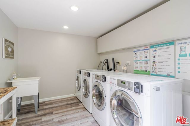 10900 Blix Street 4, North Hollywood (los Angeles), CA 91602