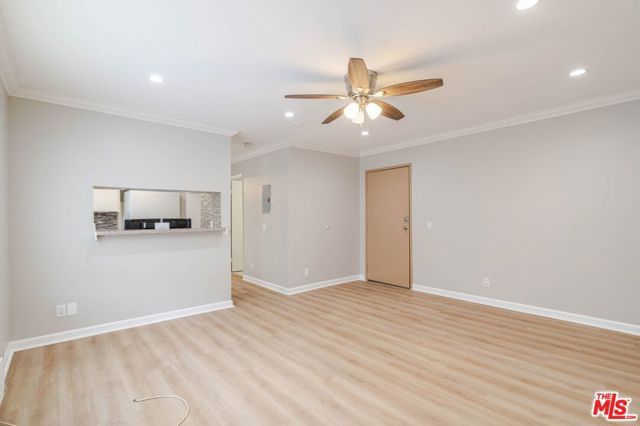 10900 Blix Street 4, North Hollywood (los Angeles), CA 91602