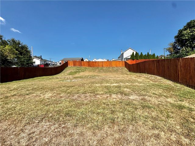 507 Blind Ln, Belle Vernon, PA 15012