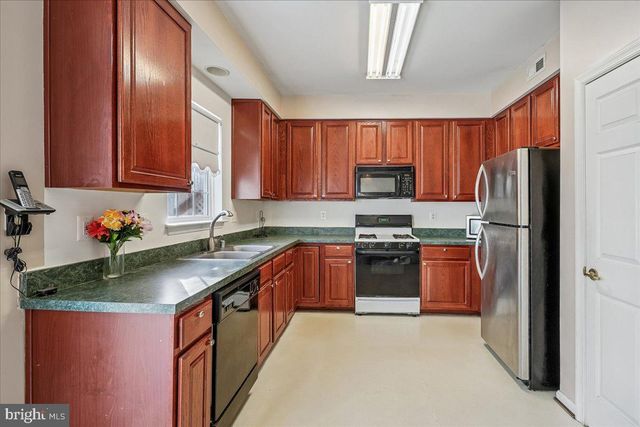 15216 BRAZIL CIR, Woodbridge, VA 22193