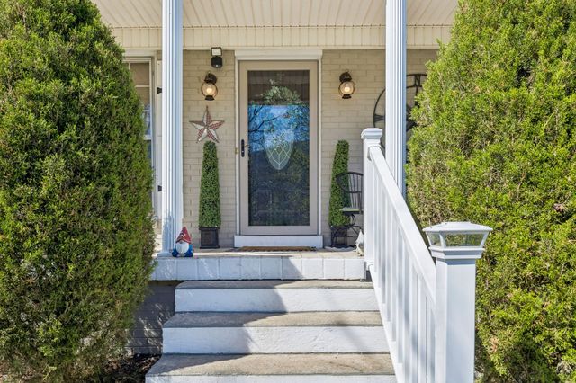 212 Bradford Hill Rd, N, Brush Creek, TN 38547