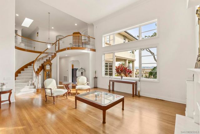 617 Gage Drive, San Diego, CA 92106