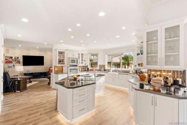 617 Gage Drive, San Diego, CA 92106