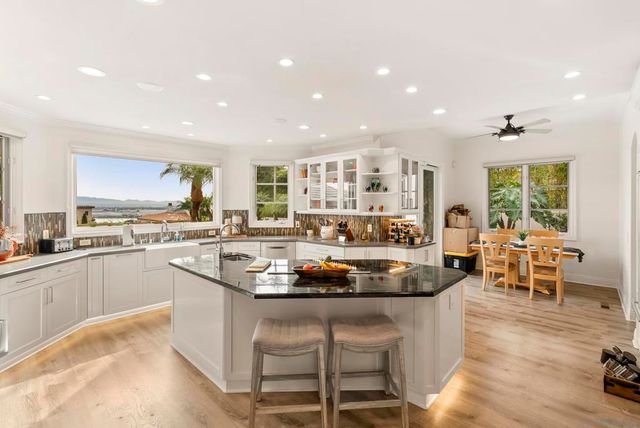 617 Gage Drive, San Diego, CA 92106