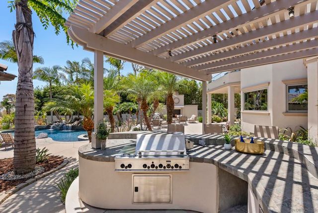 617 Gage Drive, San Diego, CA 92106