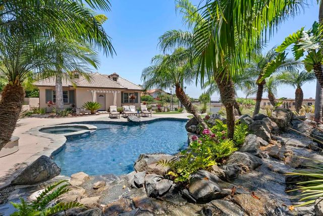 617 Gage Drive, San Diego, CA 92106