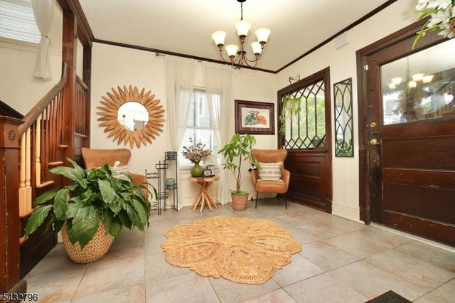 566 Highland Ave, Newark City, NJ 07104