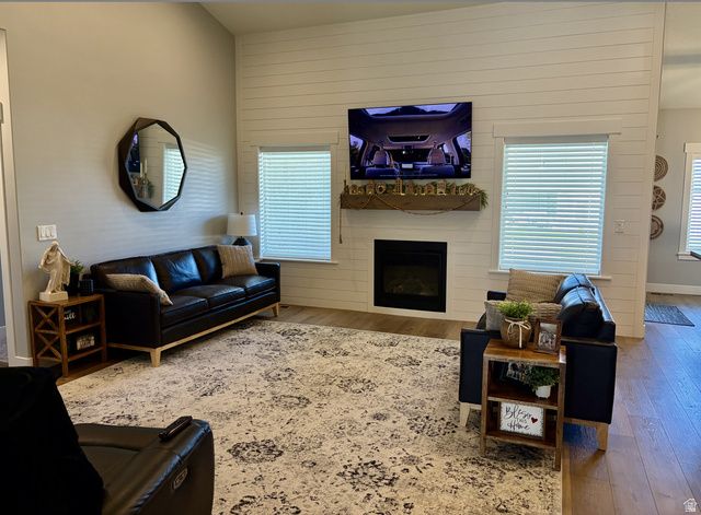 1458 N STELLAR WAY, Saratoga Springs, UT 84045