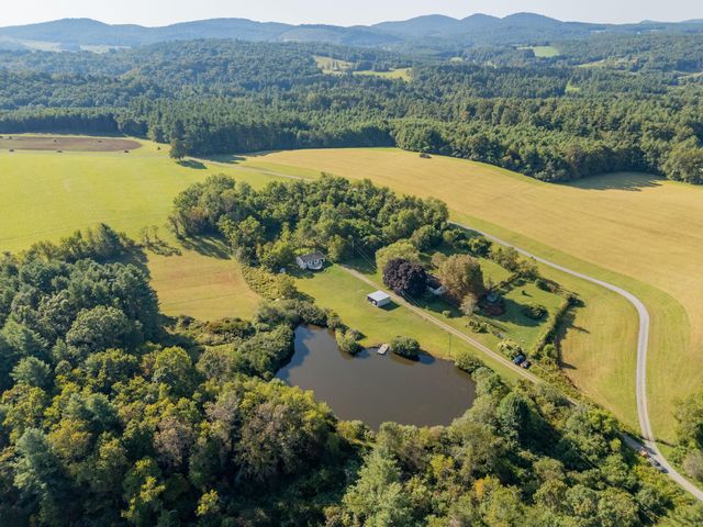 174 Water Haven LN, Floyd, VA 24091