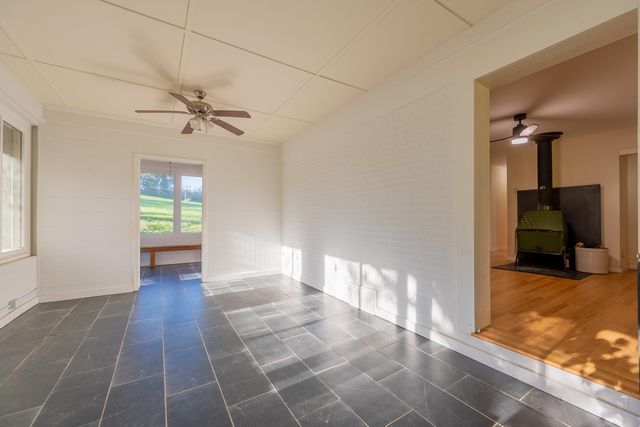 174 Water Haven LN, Floyd, VA 24091