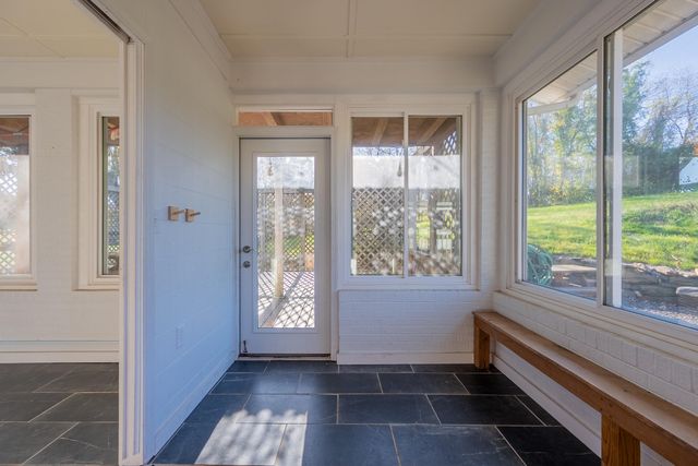 174 Water Haven LN, Floyd, VA 24091