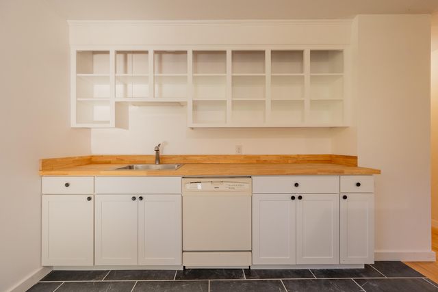 174 Water Haven LN, Floyd, VA 24091