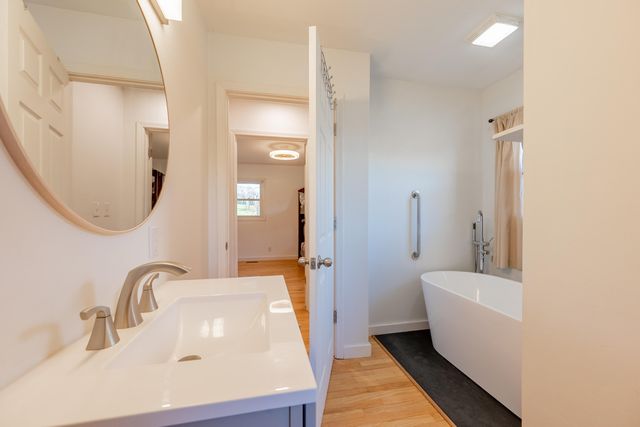 174 Water Haven LN, Floyd, VA 24091