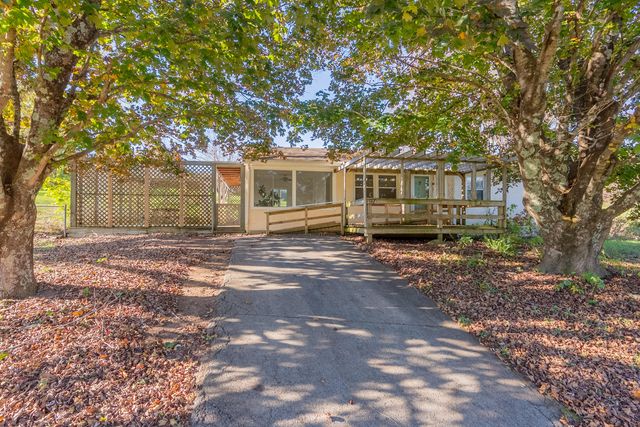 174 Water Haven LN, Floyd, VA 24091