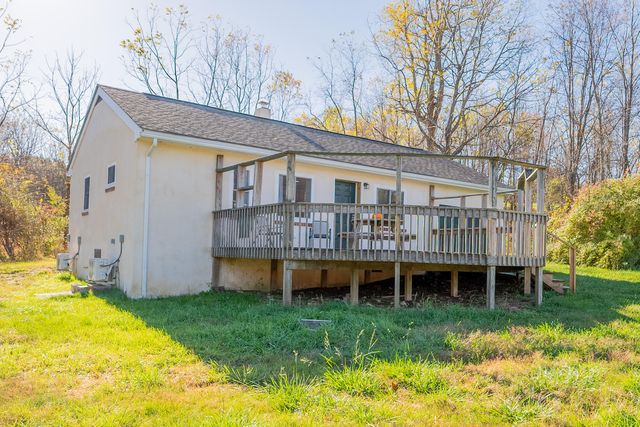 174 Water Haven LN, Floyd, VA 24091