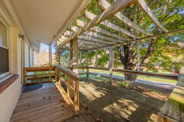 174 Water Haven LN, Floyd, VA 24091