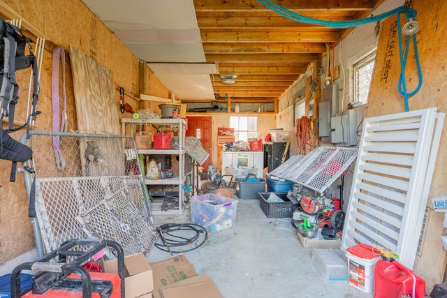 174 Water Haven LN, Floyd, VA 24091