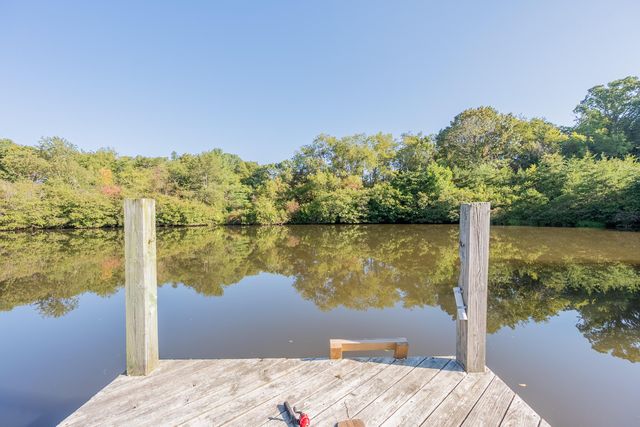 174 Water Haven LN, Floyd, VA 24091