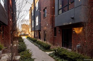 2037 11th Street 9, Detroit, MI 48216