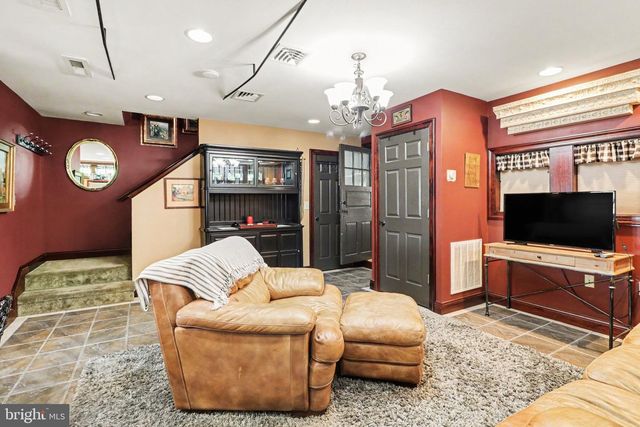 560 S HANOVER ST, Carlisle, PA 17013