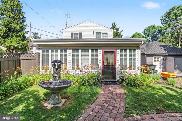 560 S HANOVER ST, Carlisle, PA 17013