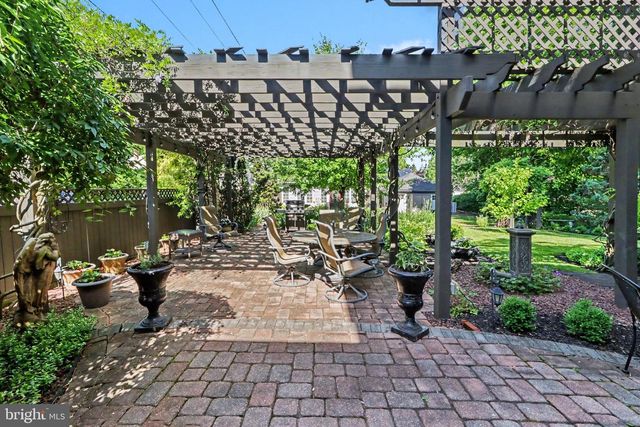 560 S HANOVER ST, Carlisle, PA 17013