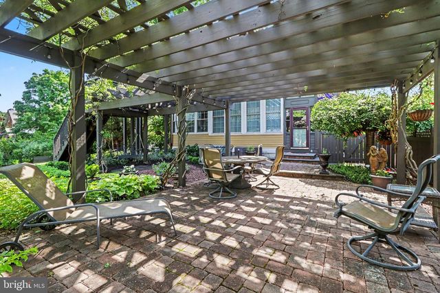 560 S HANOVER ST, Carlisle, PA 17013