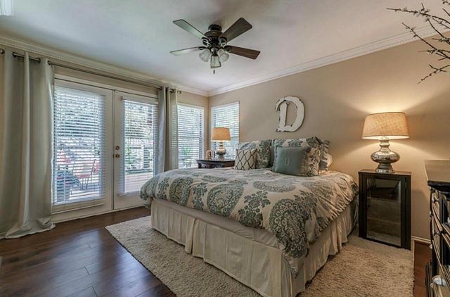 28 Fallenstone Drive, The Woodlands, TX 77381